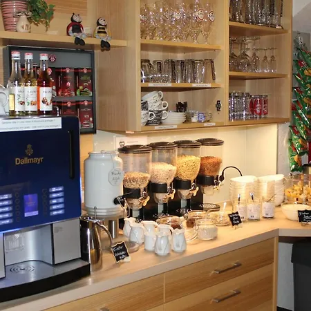 Garni Waldhof - Wohlfuehlen Am Lech Stanzach