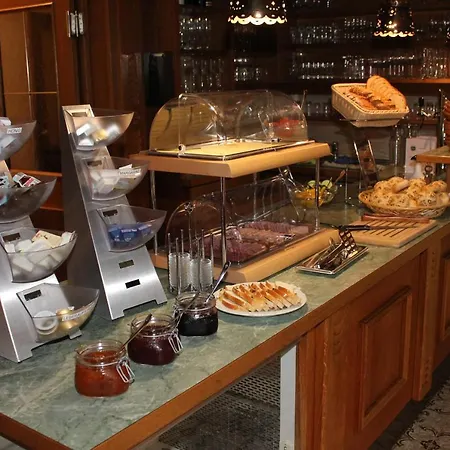 Gæstehus Garni Waldhof - Wohlfuehlen Am Lech Stanzach