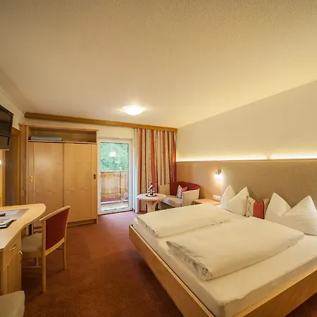 Garni Waldhof - Wohlfuehlen Am Lech Stanzach