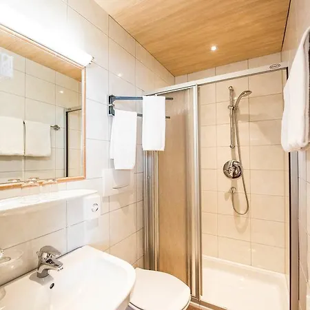 Pensjonat Garni Waldhof - Wohlfuehlen Am Lech Stanzach