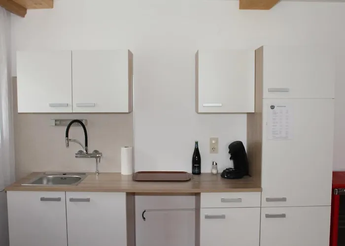 Garni Waldhof - Wohlfuehlen Am Lech 招待所 施坦察赫