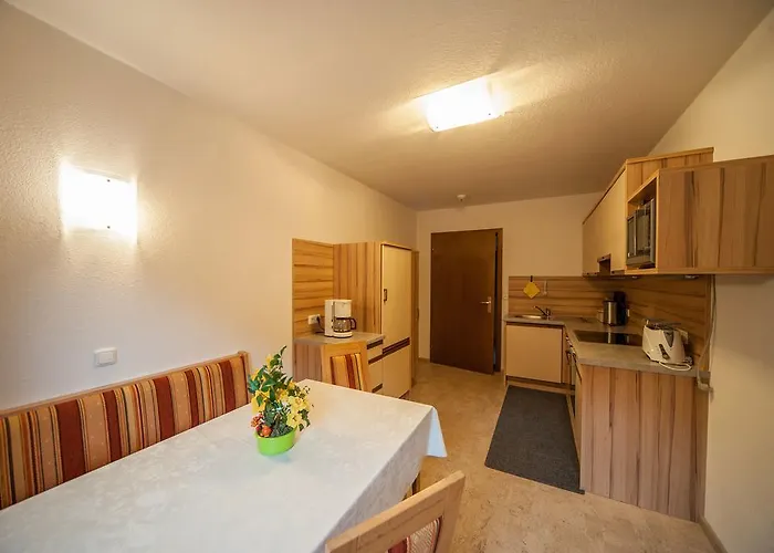 Garni Waldhof - Wohlfuehlen Am Lech 3* 施坦察赫