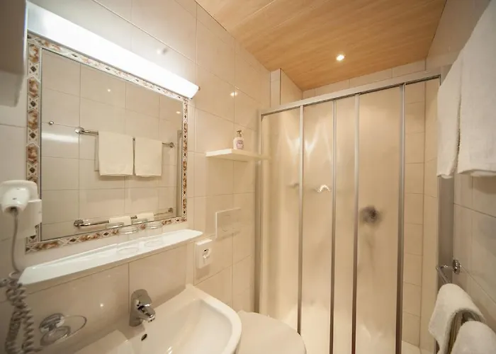 Gasthof Garni Waldhof - Wohlfühlen Am Lech 3*