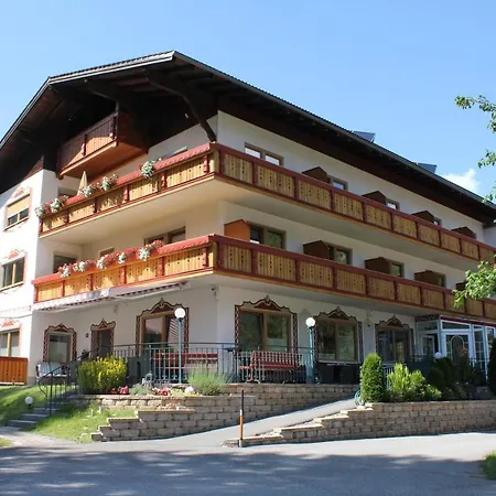 Garni Waldhof - Wohlfuehlen Am Lech Guest house Stanzach