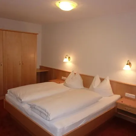 Guest house Garni Waldhof - Wohlfuehlen Am Lech