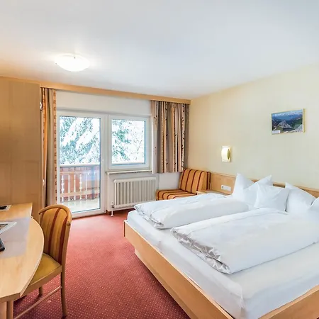 Guest house Garni Waldhof - Wohlfuehlen Am Lech Stanzach